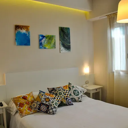 מלון Fiorita סורנטו