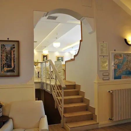 Fiorita Hotel 3*