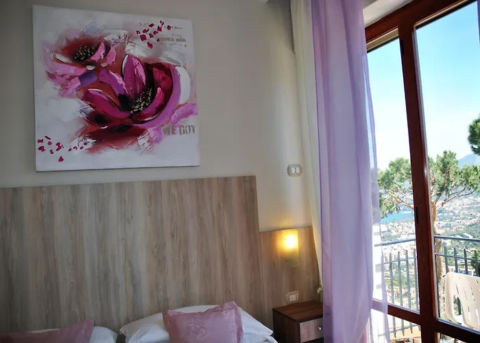 Ξενοδοχείο Fiorita 3*