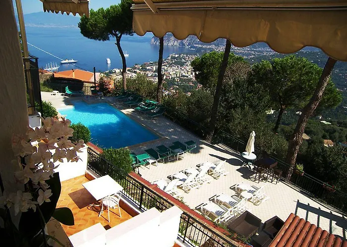 Ξενοδοχείο Fiorita 3*