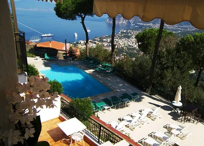 Ξενοδοχείο Fiorita 3*